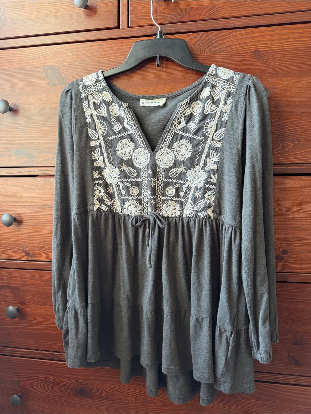 Lucky Brand Boho Embroidered V-Neck Peasant Top Charcoal Gray Small
